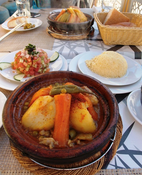 モロッコの伝統料理タジン